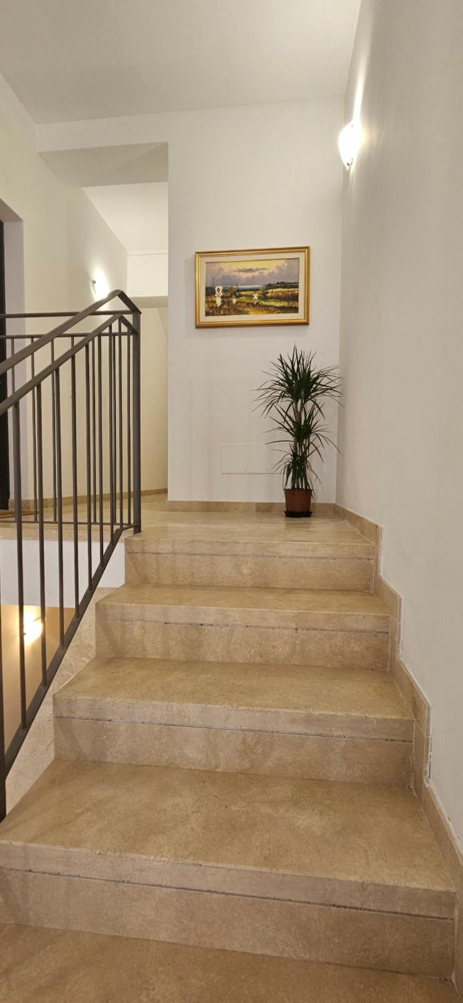 Apartamento Sotto La Torre LʼAquila Exterior foto