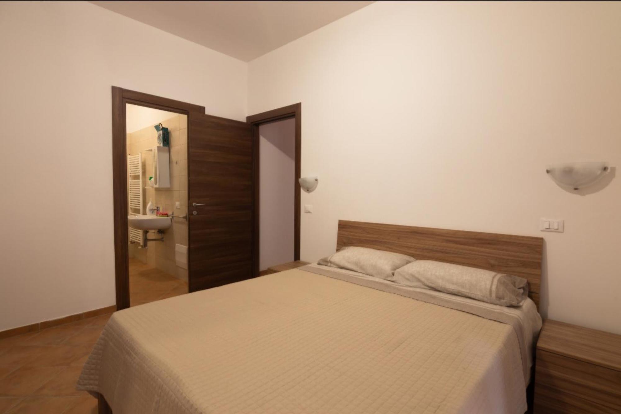 Apartamento Sotto La Torre LʼAquila Exterior foto