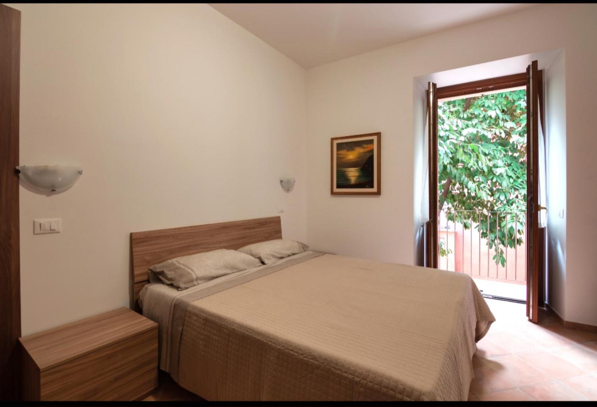 Apartamento Sotto La Torre LʼAquila Exterior foto
